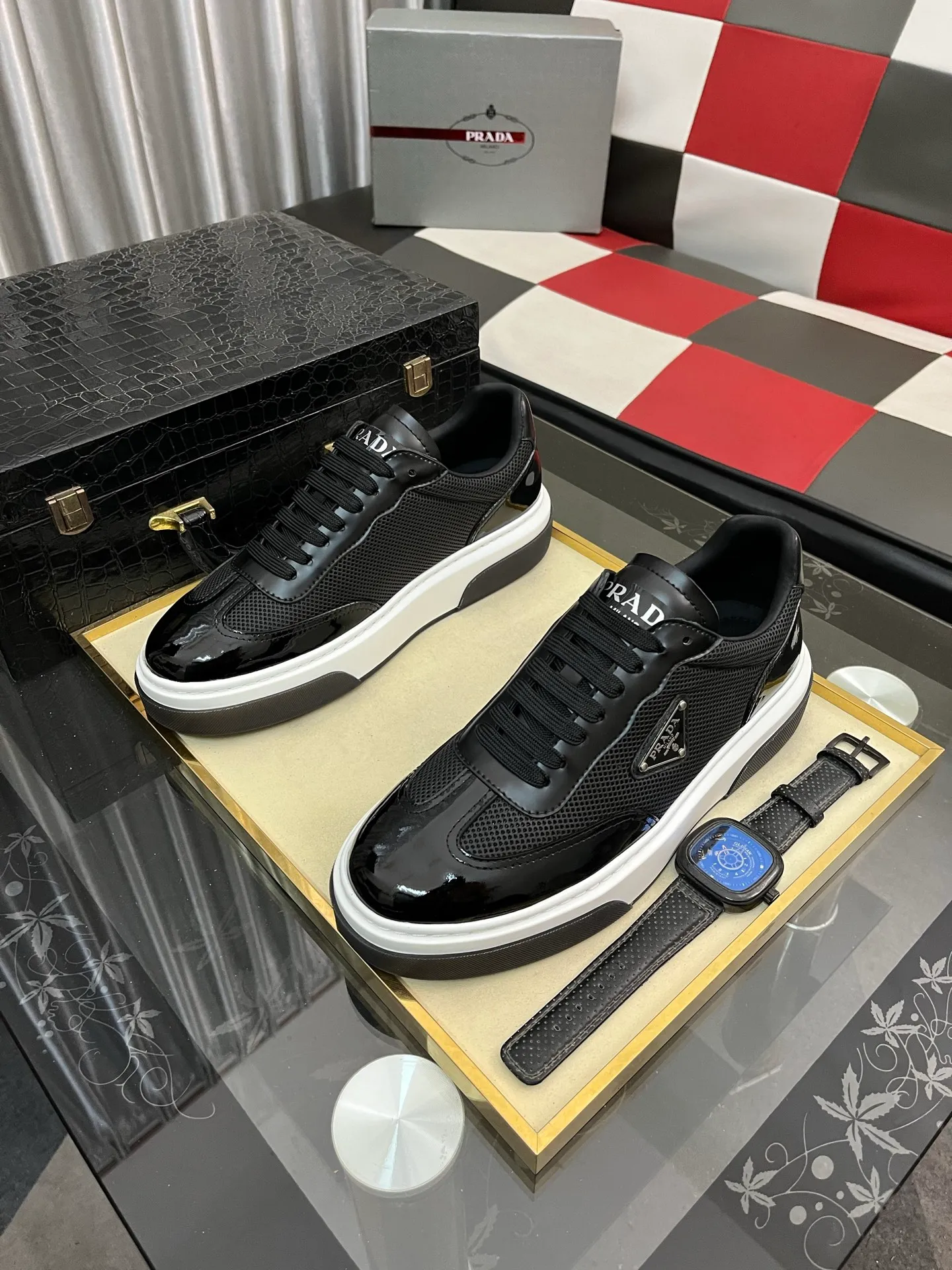 Men's shoes 💰: 560⌚️⌚️[PRADA] Prada casual shoes, originally developed 1:1, made of high-mercerized cowhide with imported cowhide, silk sheepskin lining, rubber outsole, comfortable and soft on the foot, size: 38-442️⃣Colors available